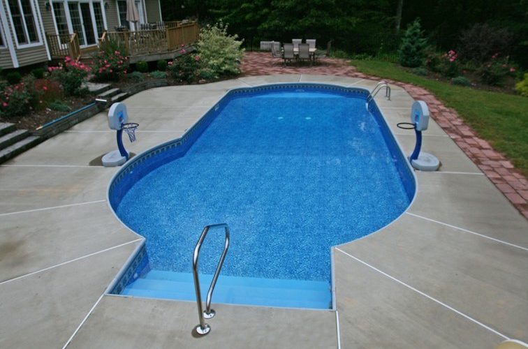 7D Keyhole Inground Pool - Valatie, NY